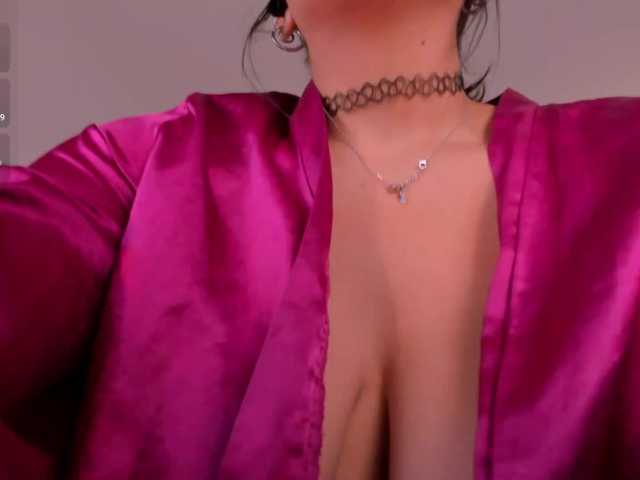 SarahYates's BongaCams show and profile