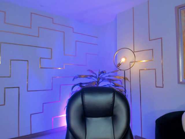 SarahYates live cam on BongaCams