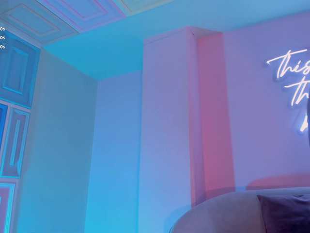 SarahYates live webcam show