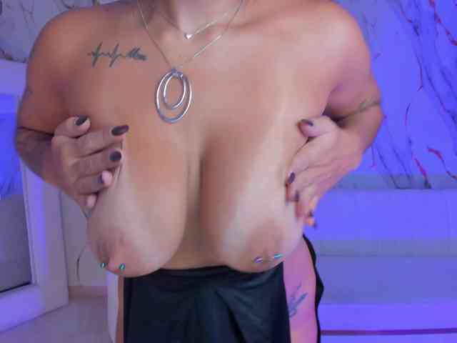sarahyates webcam