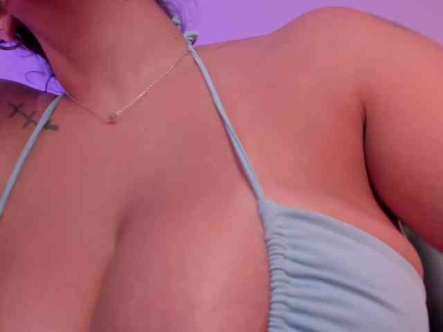 sarahyates webcam