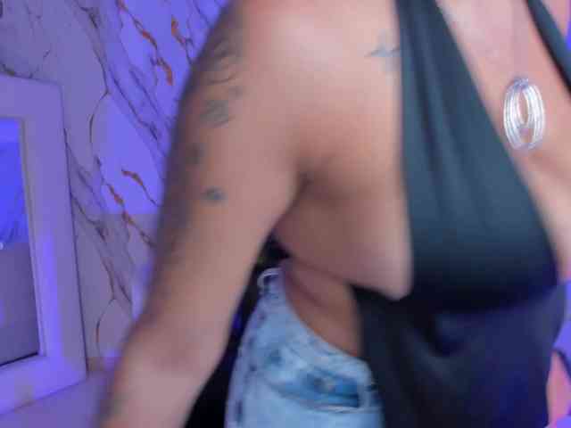 sarahyates webcam