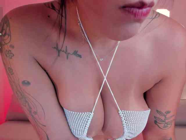 sarahyates webcam