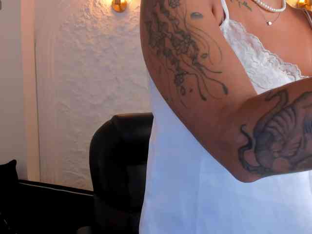 sarahyates webcam