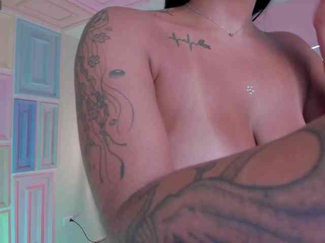 sarahyates webcam