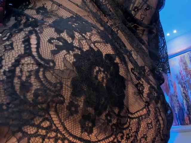 SarahYates Live Webcam on BongaCams