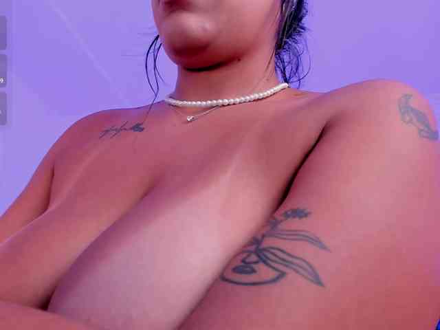 sarahyates webcam