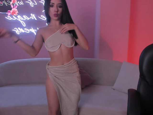 IsabellaMoreau live cam on BongaCams