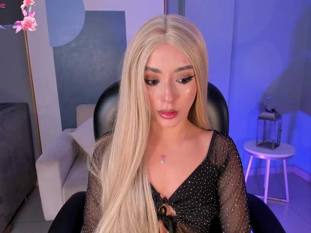 IsabellaMoreau live cam on BongaCams