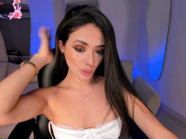 IsabellaMoreau live cam on BongaCams