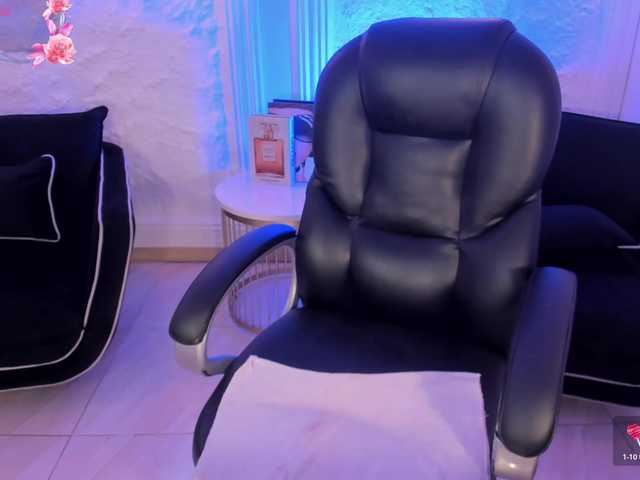 IsabellaMoreau's BongaCams show and profile