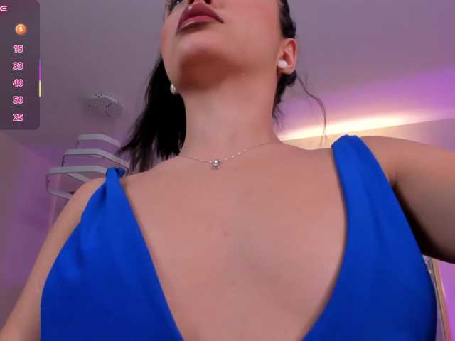 IsabellaMoreau live cam on BongaCams