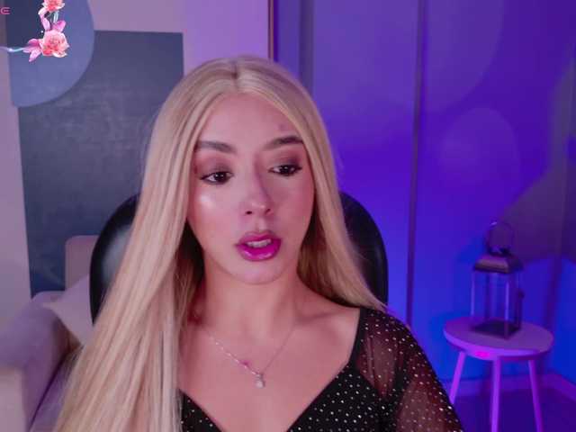 IsabellaMoreau live cam on BongaCams