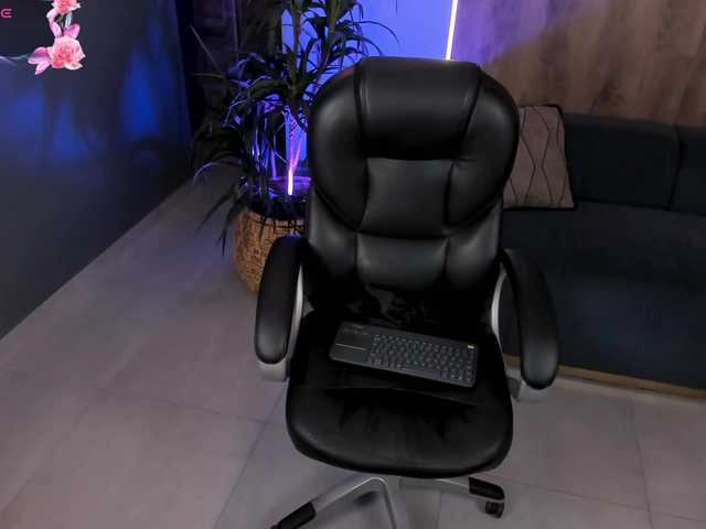 IsabellaMoreau live cam on BongaCams