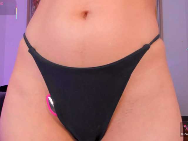 IsabellaMoreau live cam on BongaCams
