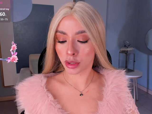 IsabellaMoreau live cam on BongaCams