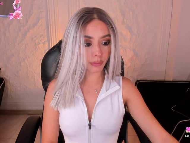 Перейти в чат IsabellaMoreau