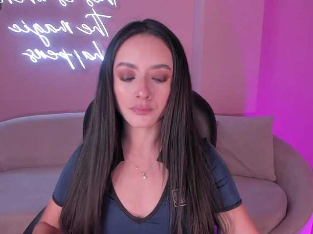 IsabellaMoreau live cam on BongaCams