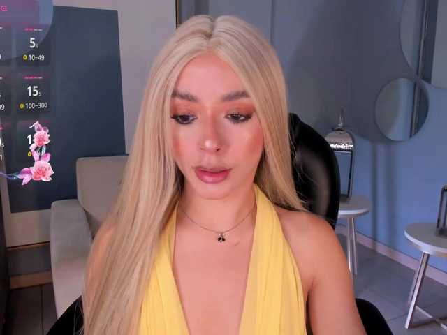 IsabellaMoreau live cam on BongaCams