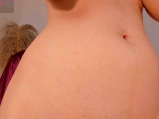 IsabellaMoreau live cam on BongaCams