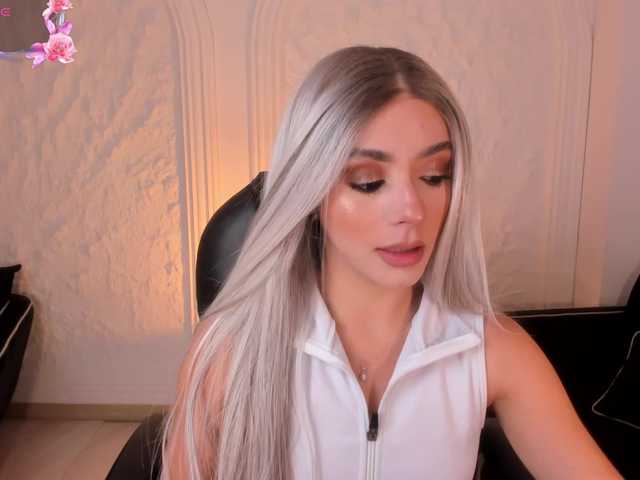 IsabellaMoreau live cam on BongaCams