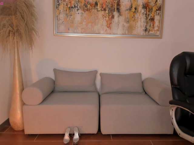 IsabellaMoreau live cam on BongaCams
