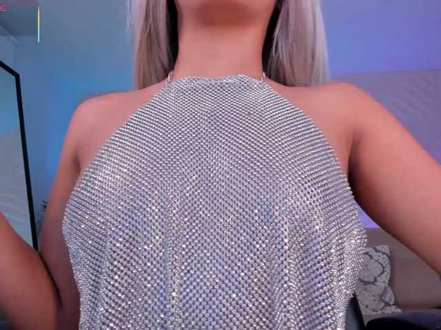 IsabellaMoreau, live now on BongaCams