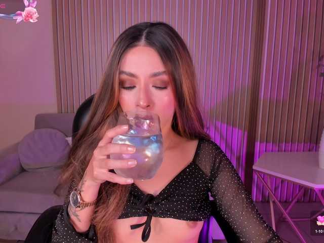IsabellaMoreau live cam on BongaCams