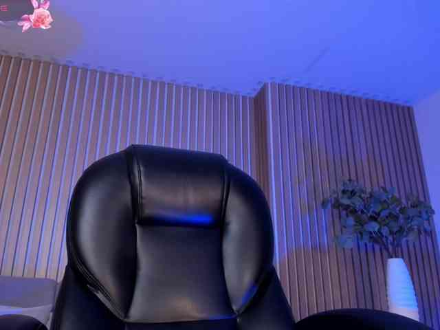 IsabellaMoreau webcam