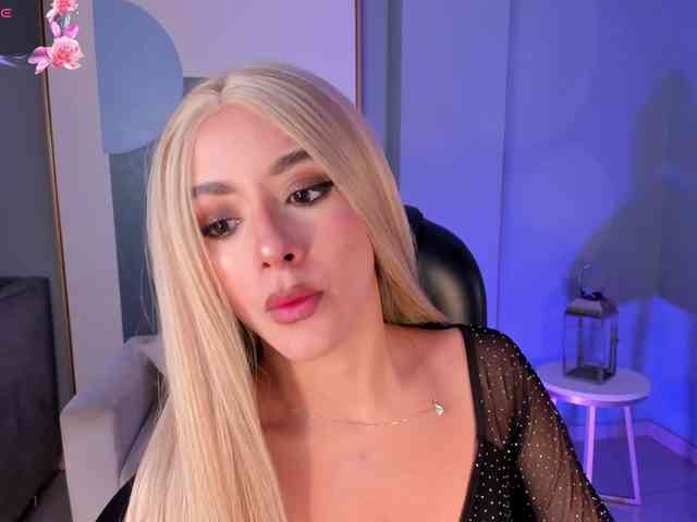 IsabellaMoreau webcam