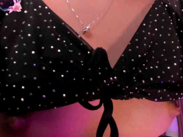 IsabellaMoreau webcam