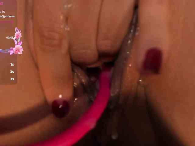 IsabellaMoreau webcam