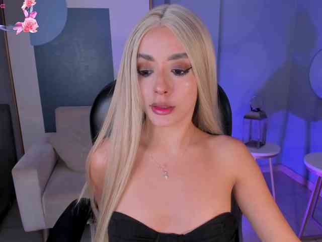 IsabellaMoreau webcam