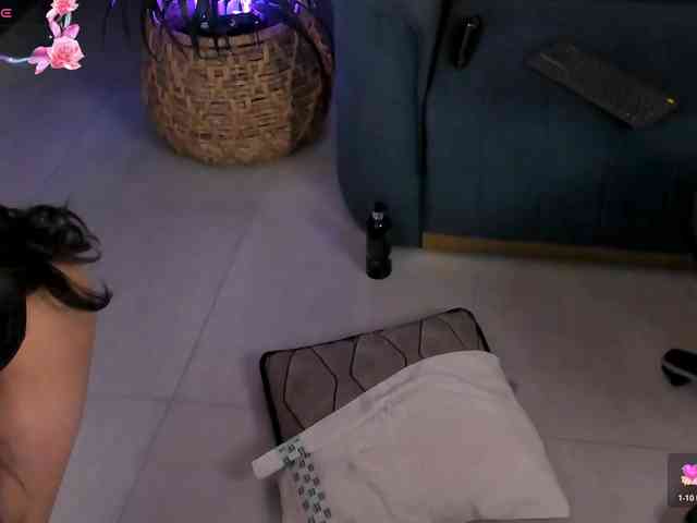 IsabellaMoreau webcam
