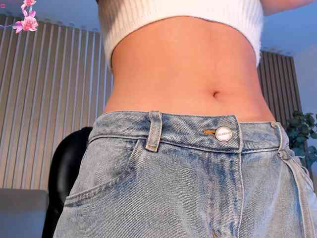 IsabellaMoreau webcam