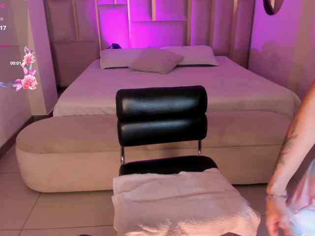 IsabellaMoreau webcam