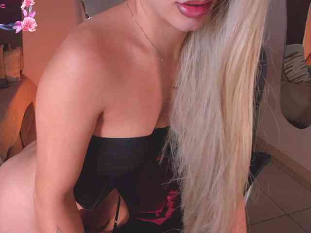 IsabellaMoreau webcam