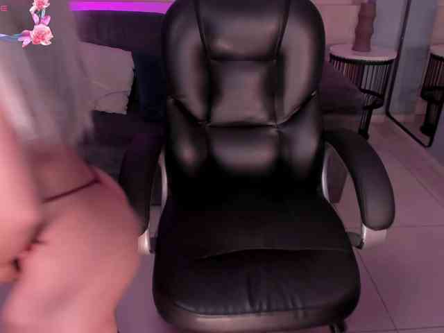 IsabellaMoreau webcam