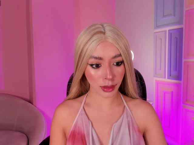 IsabellaMoreau webcam