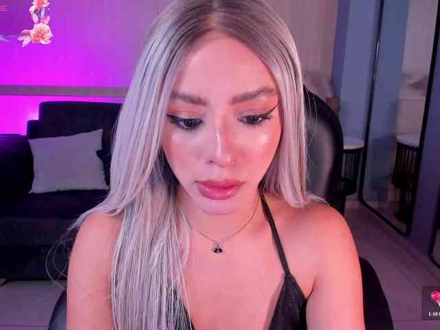 IsabellaMoreau Live Webcam on BongaCams