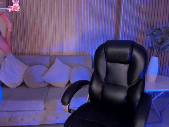 IsabellaMoreau webcam