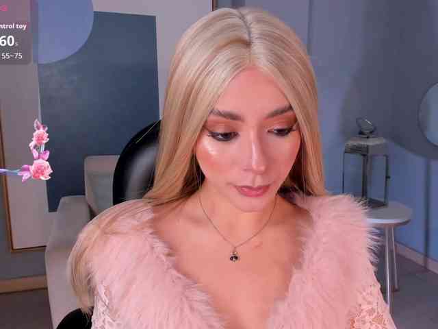 IsabellaMoreau Live Webcam on BongaCams