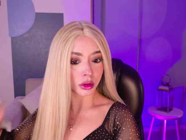 IsabellaMoreau webcam