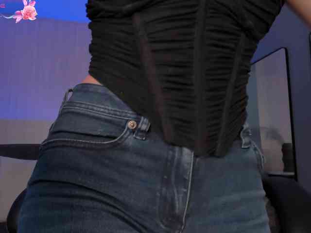 IsabellaMoreau webcam