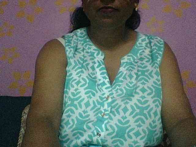 royelpari webcam