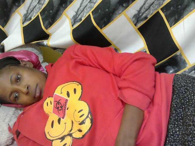 ebonyassaa live cam on UnifiedCams