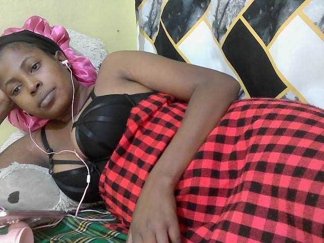 ebonyassaa live cam on BongaCams