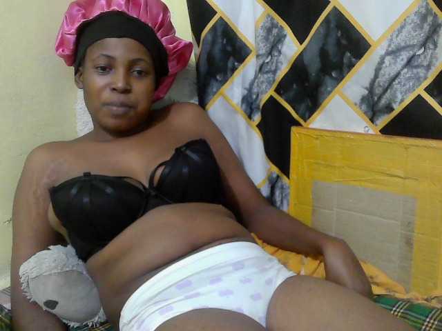 ebonyassaa live cam on BongaCams