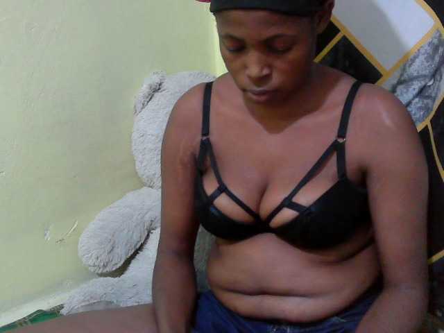 ebonyassaa live cam on BongaCams