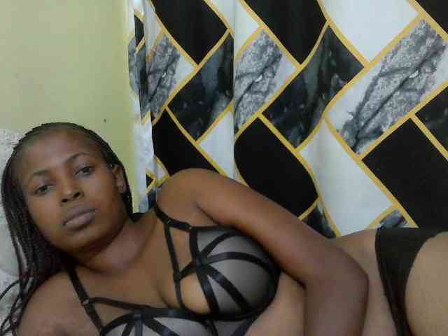 ebonyassaa webcam